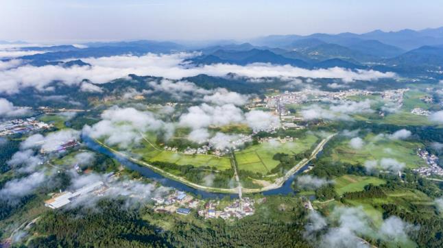 江西武寧縣：存入“綠水青山” 取出“金山銀山”